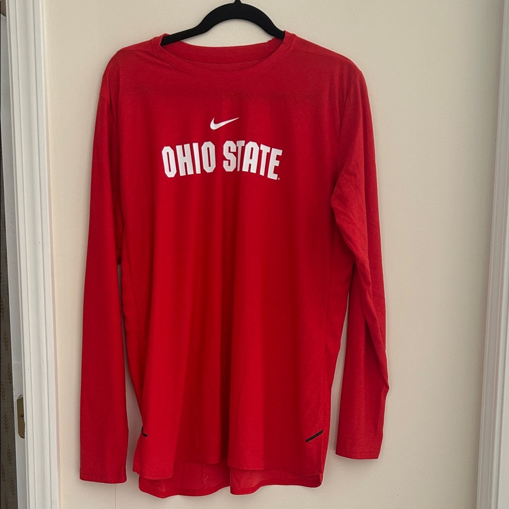 Men’s Ohio State Nike dri fit long sleeve tee.